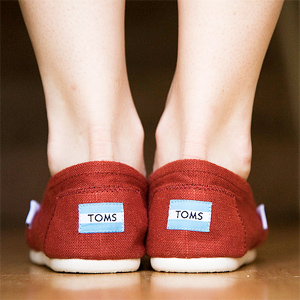 Get Smell Out of Toms