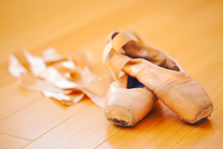 How to Get Smell Out of Ballet Flats