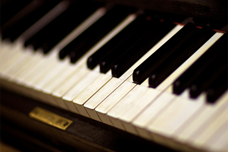 How to Get Smell Out of Piano