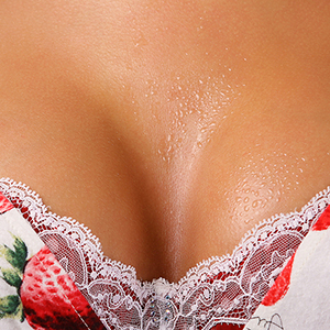 How to Get Rid of Smell Between Breasts